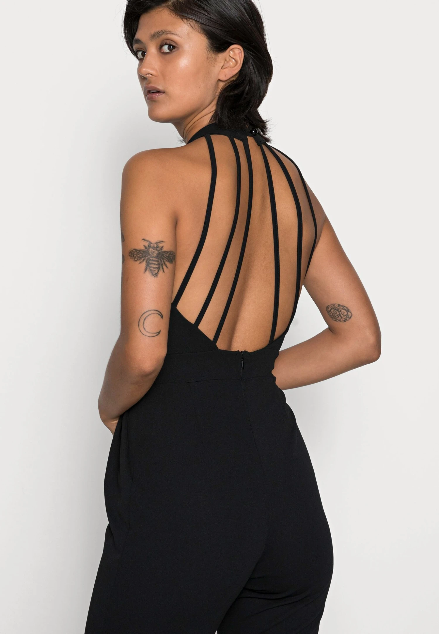 Wal G Chenise Halter Neck- Jumpsuit - Black 5 Wal G Chenise Halter Neck- Jumpsuit - Black - Afbeelding 5