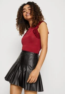 Wal G Ben Ruffle Bodysuit - T-Shirt Print - Burgundy -Wal G 12873ed798604e598e8cb75e38e94f0d