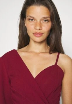 Ciaramin One Sleeve - Jumpsuit - Berry Wine -Wal G 21f2e1bdfd194c33b22b6a85bc0d54d3