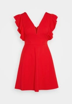 Wal G Lucia V Neck Frill Sleeve Skater Dress - Cocktailjurk - Red -Wal G 2432b5d60c624eb2b66a20bd1435efeb