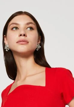 Wal G Brody Curve Neck Skater - Jerseyjurk - Red -Wal G 417f508b11234f7e9d9f94e46e4e18eb