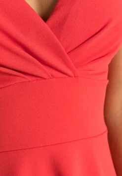 Wal G V Neck Strappy Skater Dress - Cocktailjurk - Coral -Wal G 4587896c29094a84bcde7059bfadbef5