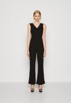 Wal G Billy V Neck - Jumpsuit - Black