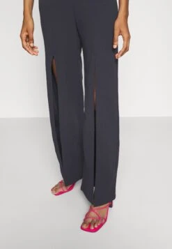 Alfo Cross Neck Jumpsuit - Jumpsuit - Navy Blue -Wal G 4b4eca4618f04756b250b984ff5c824c