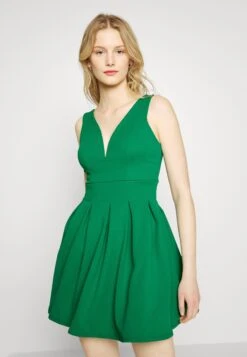Wal G Pleated Fit And Flare - Cocktailjurk - Leaf Green -Wal G 4b5198368d34498e9c4b337f531fa337