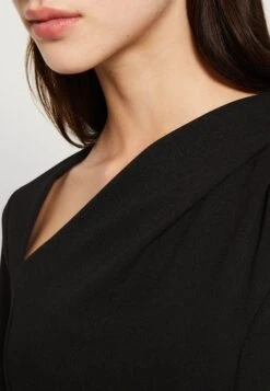 Wal G Mila Asymmetric Mini - Cocktailjurk - Black -Wal G 4f2a63ac58594146b1bd54de3eb3db45