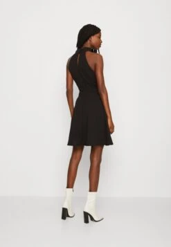 Wal G Annie Halter Skater - Jerseyjurk - Black -Wal G 51f73d9d1e8840a7a55463b29ef49ab2