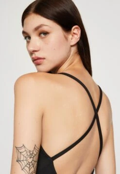 Wal G Bella Baloon Skater - Cocktailjurk - Black -Wal G 52758acfc5b749dba7987cce04fde090