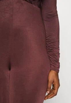 Curve Cece- Jumpsuit - Chocolate Brown -Wal G 5867e24be1ff42bda785e0bb9b17b048