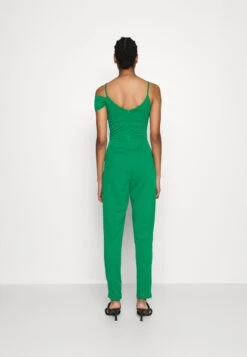 Harriet One Sleeve - Jumpsuit - Leaf Green -Wal G 5dd56ee4f2e844a28d2a14331ebfddd7