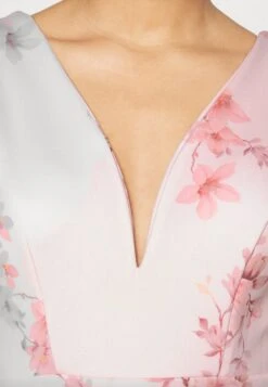 Wal G Wedding Jamie Flare Sleeve Midi - Etui-Jurk - Pink -Wal G 6e55c7ccbc3f4464afcfeef8cb192e50