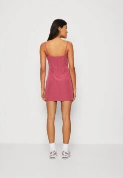 Wal G Boa Strappy Mini - Etui-Jurk - Magenta -Wal G 6fcf36e9f2a74a45badca0585f9dc636