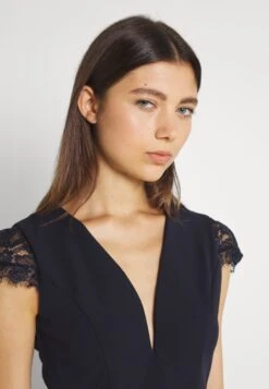 Wal G Sammy Maxi Dress - Jerseyjurk - Navy Blue -Wal G 7bc2a4050184495aa043b9ccc819a7a5