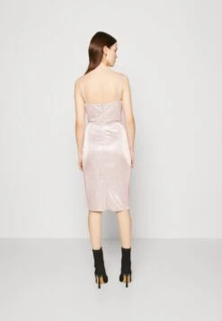 Wal G Party Hallis Shimmer Midi - Cocktailjurk - Pink -Wal G 7f18ee72d89747ce8f27ab690a64e923