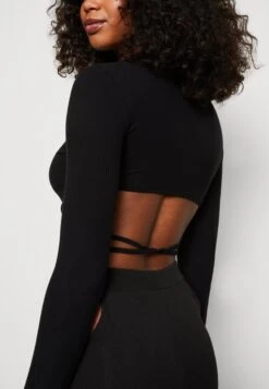 Wal G X Joey Back Detail - Longsleeve - Black -Wal G 811e9b063d1c4588873aa2a1db935362