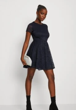 Wal G Leona Skater Dress - Cocktailjurk - Navy Blue -Wal G 84be37955dc74d8bbc650b95227f991a