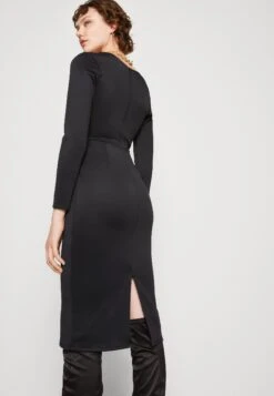 Wal G Zanad V Neck Midi - Jerseyjurk - Black -Wal G 862742873ede47979971e77e76d9396b