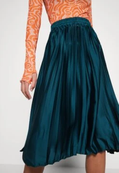 Wal G Penny Pleat Skirt - Plooirok - Emerald Green -Wal G 8819c204d90e4c999b2e6c72d18bd2e1