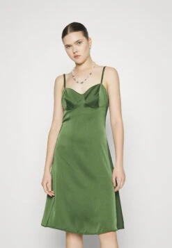 Wal G Dalia Cupped Midi - Jurk - Medow -Wal G 8cad9b1cf16f41beb04d31fdf25353f1