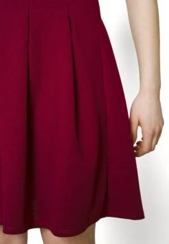 Wal G Zara Pleated Skater Skirt - A-Lijn Rok - Berry Wine 11 Wal G Zara Pleated Skater Skirt - A-Lijn Rok - Berry Wine -Wal G 8d92a34cc2534c089dcd4f15bea46974