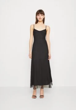 Wal G Sandy - Maxi-Jurk - Black