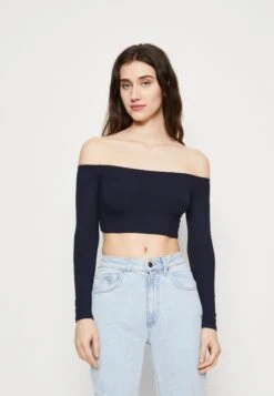 Wal G Hollie Off Shoulder Crop - Longsleeve - Navy