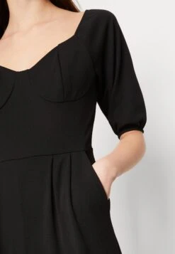 Wal G Alicia Straight Leg - Jumpsuit - Black -Wal G a61a4296c93542fa9ed0e21e59a38fde