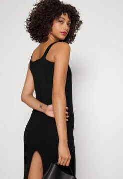 Wal G Estelle Cut Out Skirt - Jerseyjurk - Black -Wal G a8e7decd566f4a3fb5e31656b4d1cc52