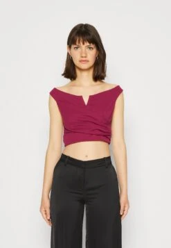 Wal G Valentines Heart Crop - Top - Magenta