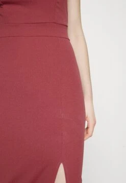 Wal G Treema One Sleeve Maxi - Jerseyjurk - Dark Mauve Pink -Wal G aca94a6d69654b309fda8cbf724ccf24