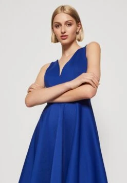 Wal G Muna V Neck Midi - Cocktailjurk - Electric Blue -Wal G ada174094ee84650880d471e67be5fbb
