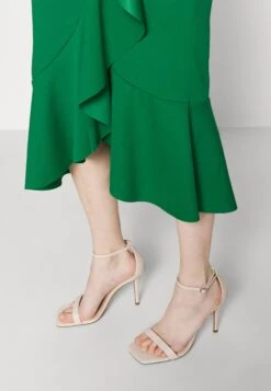 Wal G Saskia Strappy Midi - Cocktailjurk - Leaf Green -Wal G b48a08d9adaa41cb8adc454804d65e17