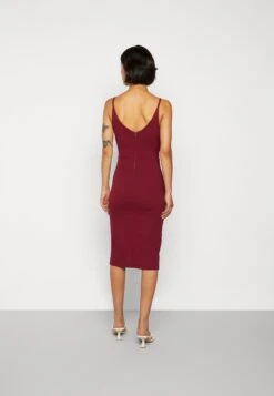Wal G Strappy Square Neck Midi Dress - Etui-Jurk - Berry Wine -Wal G b6adb423dc974c8d945a32f26ab2c42f