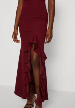 Wal G Soya One Shoulder Maxi Dress - Jerseyjurk - Berry Wine 11 Wal G Soya One Shoulder Maxi Dress - Jerseyjurk - Berry Wine -Wal G b8233c3e359c4cd68bce763c82161d8e