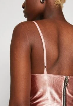 Wal G Christian Corset Crop - Top - Dusty Pink -Wal G bbf34843f56a4de684a200e5c71fb16e