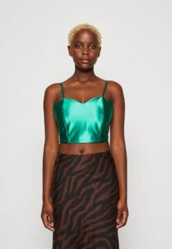 Wal G Daz Heart Neck Crop- Top - Leaf Green