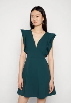 Wal G Lucia V Neck Frill Sleeve Skater Dress - Cocktailjurk - Forest Green -Wal G d4ed69482f8340a3a281b4fc40185e02