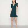 Wal G Lucia V Neck Frill Sleeve Skater Dress - Cocktailjurk - Forest Green