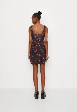 Wal G Valentines Elle Heart Skater - Jerseyjurk - Black/Red -Wal G e38b96c1a55149da844f8afd399cef01