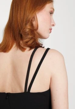 Wal G Lexi Lee One Shoulder Midi - Cocktailjurk - Black -Wal G e8ebb6dc9e6b49a480977e0df1357529