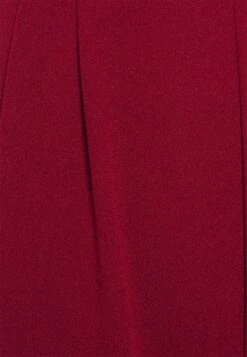 Buckle Plunge - Jumpsuit - Wine -Wal G fc08c63bccac4089a96e67478806da38