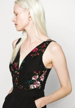 Contrast Plunge - Jumpsuit - Black -Wal G fc821fffab3a480d8a08d740b9ef7b32